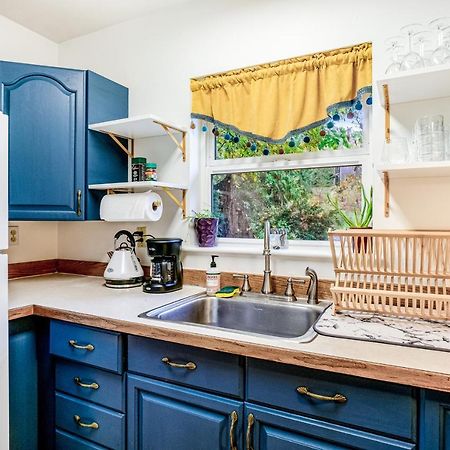 Enchanted Cottage Vashon Екстериор снимка